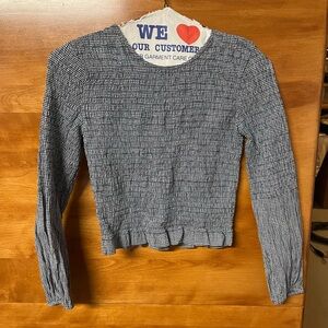 American Eagle white and navy blue gingham long sleeve blouse